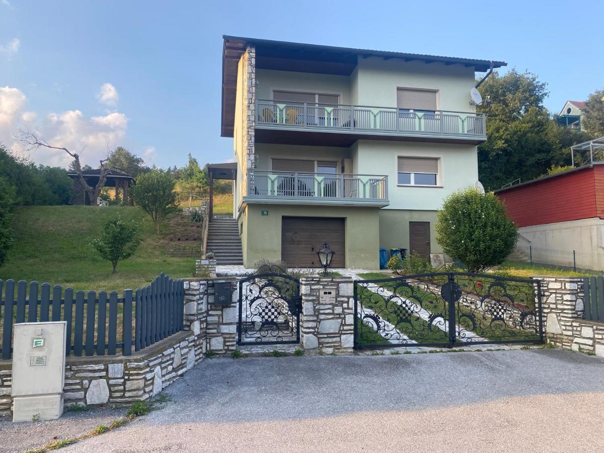Apartment Mit Parkblick Gratkorn Exterior photo